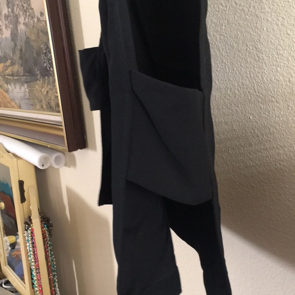 Black open side tank - Picture 2 of 3